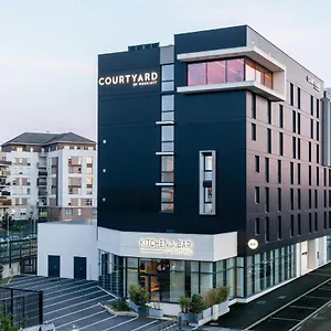 https://courtyard-by-marriott-paris.fr-paris.fr